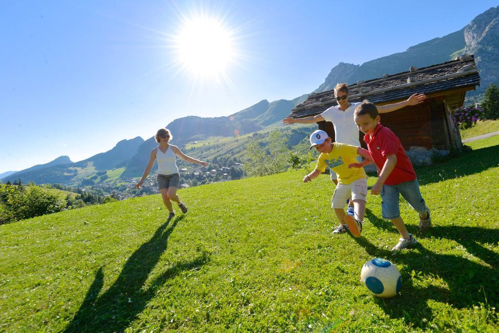 Residence Et Camping L'Escale Le Grand-Bornand Exterior foto